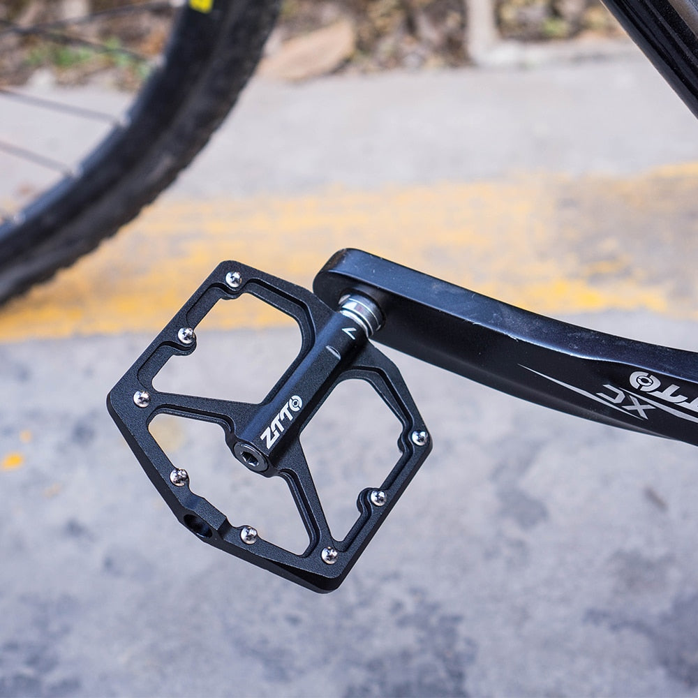 ZTTO MTB CNC Aluminum Alloy Ultralight Flat Pedal AM Enduro Bike Smooth Bearings 9/16 Thread Large Area For Gravel JT07