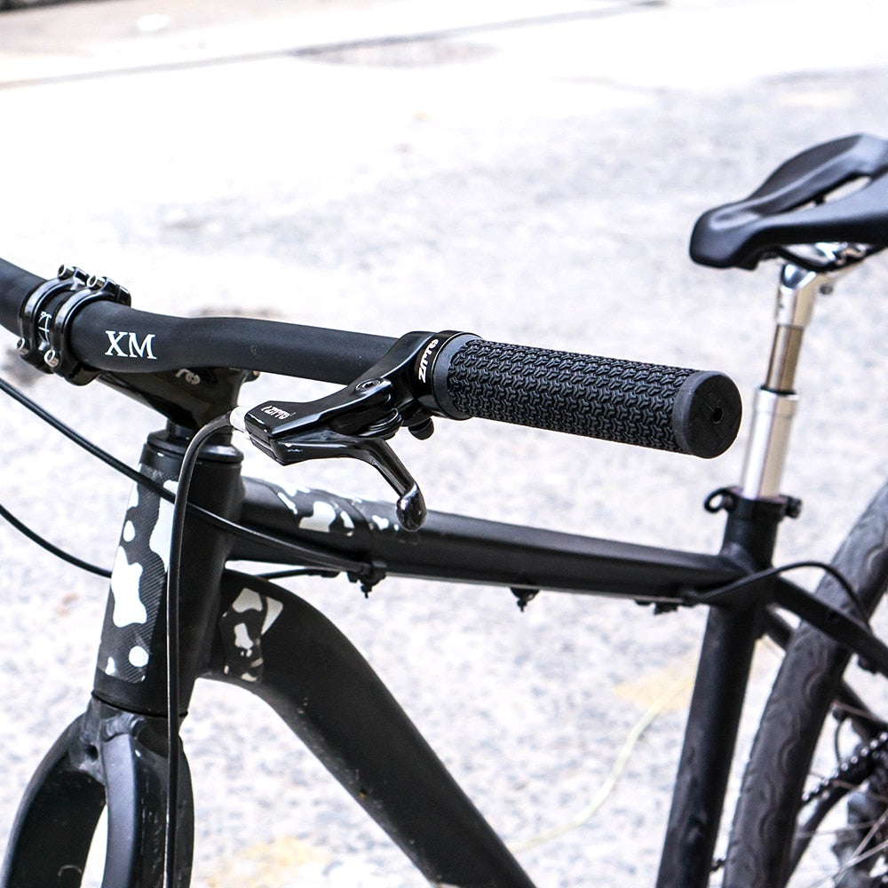 ZTTO MTB Grips Mountain Bike Lockable Aluminum Clamp Grip Lock On Anti-Slip Rubber Bicycle Shock-Proof Handle AG13